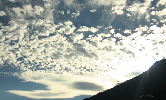 IMG_5604-SonnenuntergangWolken.jpg